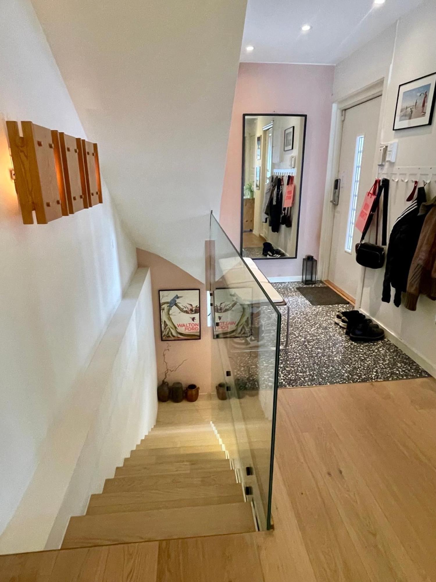 Rum i privatbostad Comfortable And Private In A Charming House Oslo